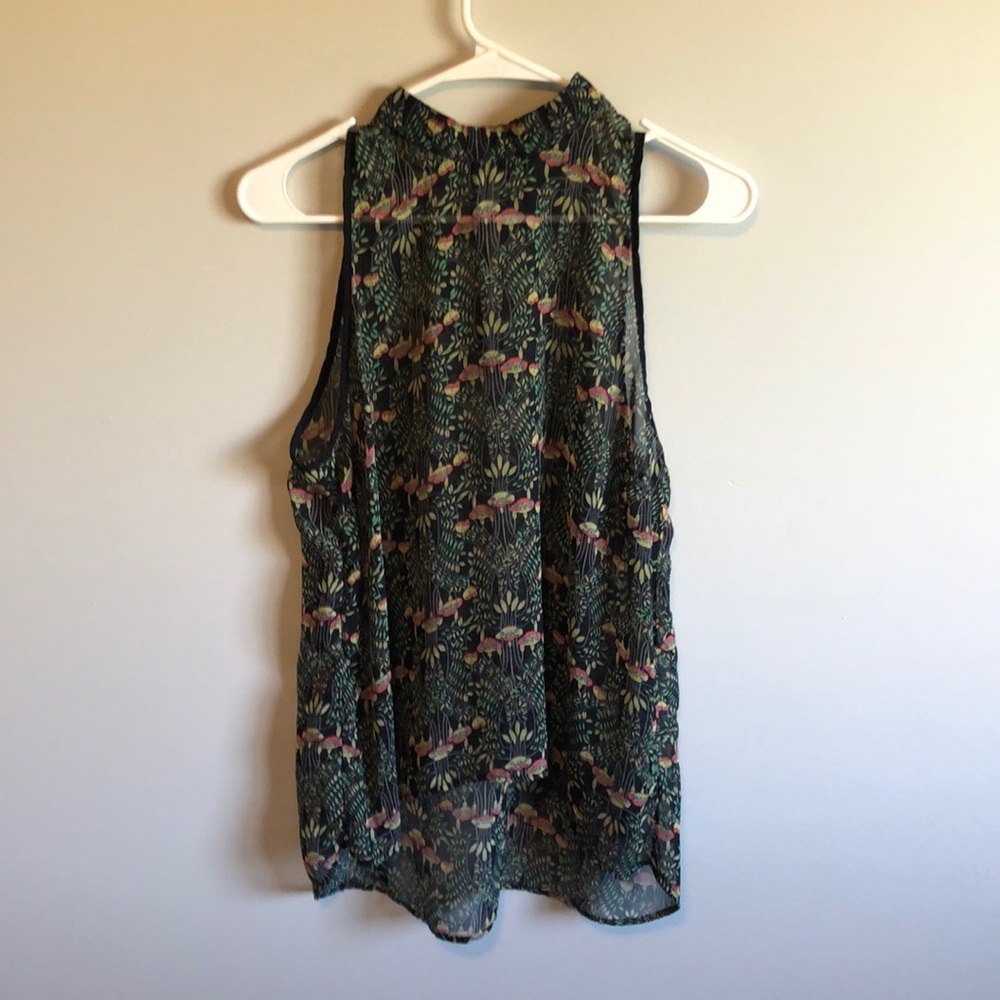 Forever 21 sleeveless top